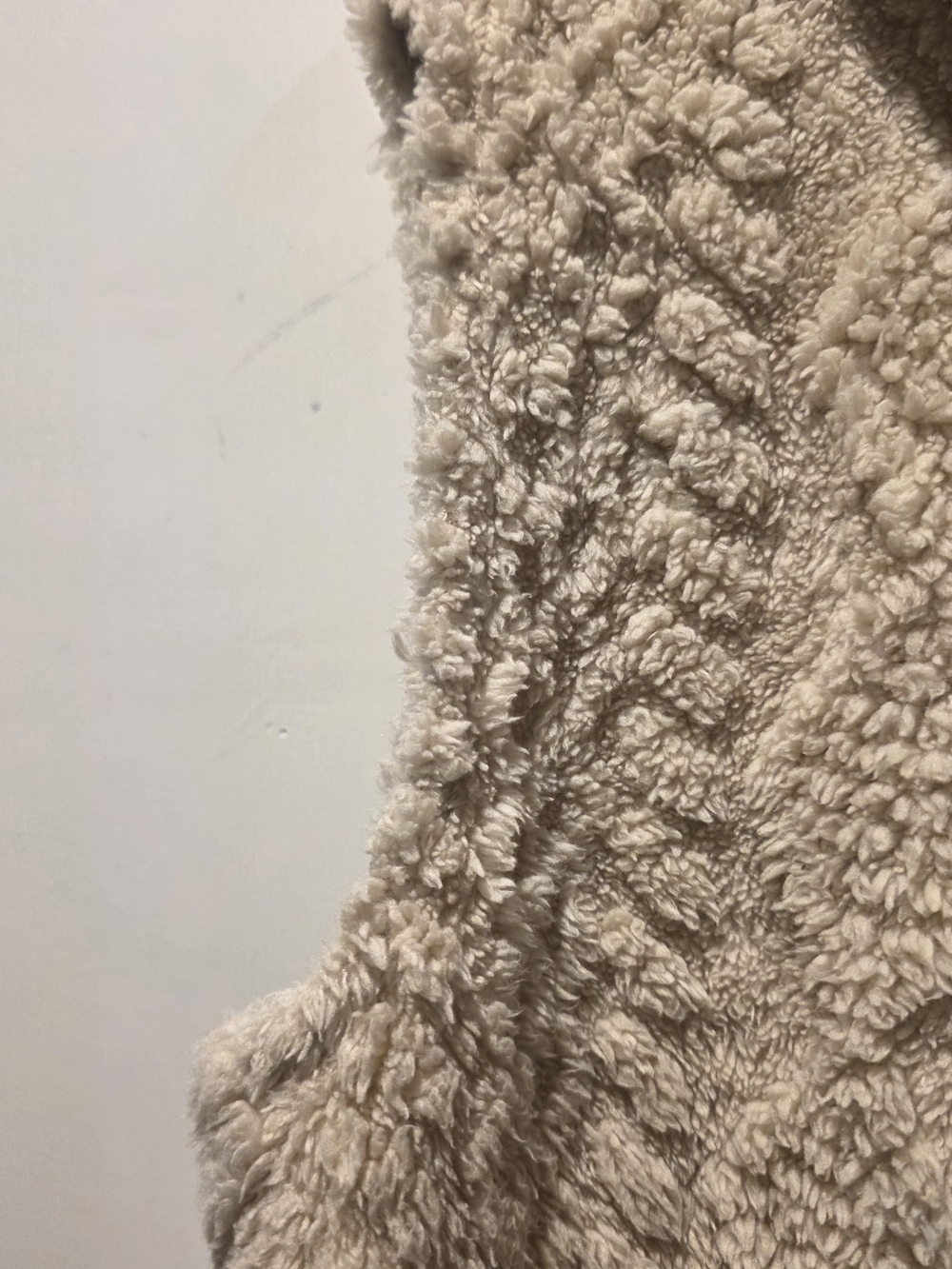 Teddy Sherpa Hooded Vest Cream Cable Knit Texture Size M NWOT - Picture 4 of 14